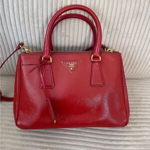 Prada Double Zip Galleria Lux Tote Saffiano Leather Small